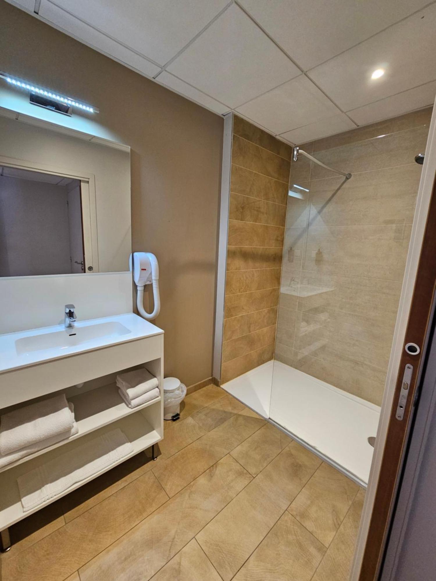 ibis styles Villeneuve Sur Lot Extérieur photo