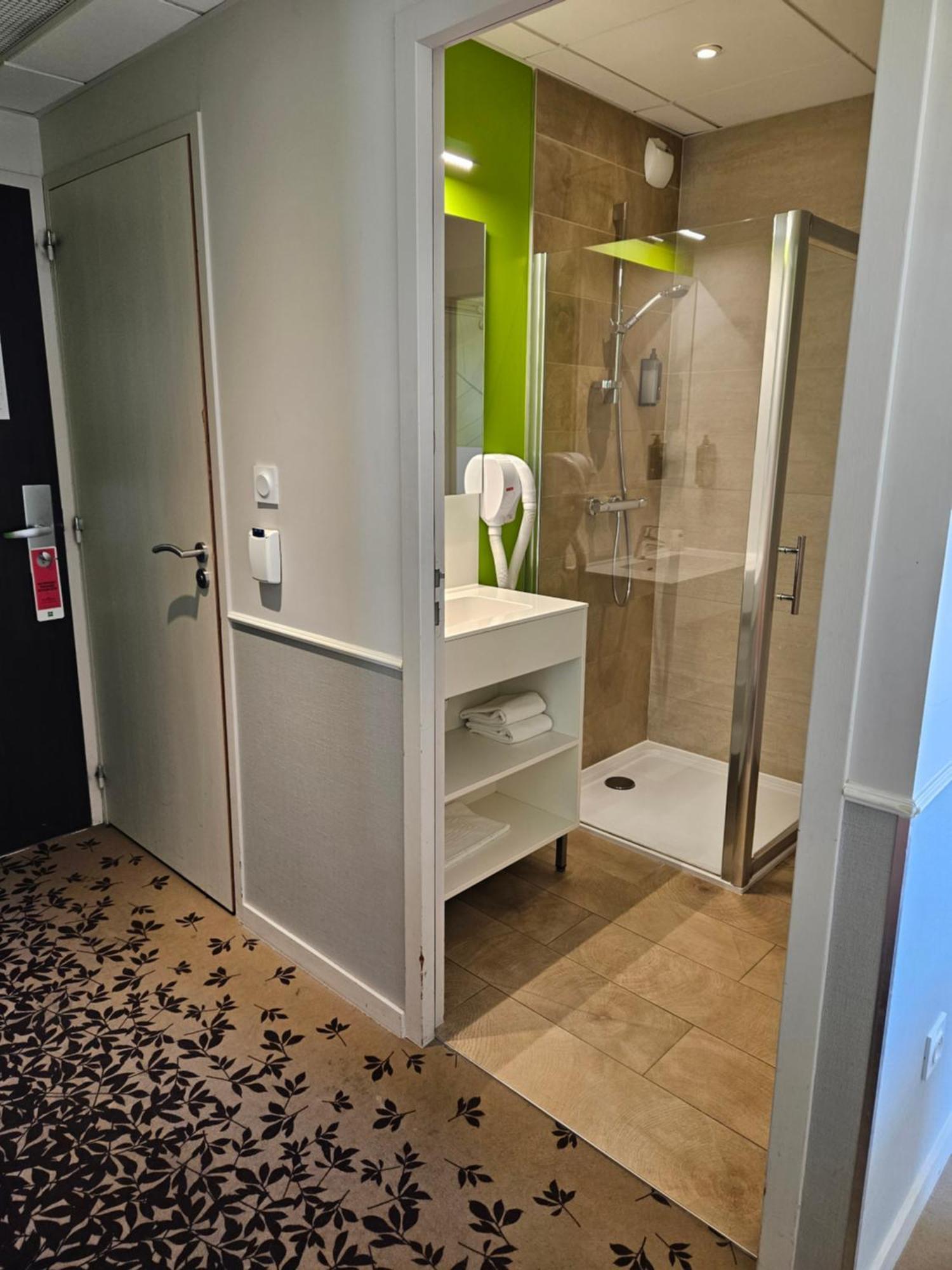 ibis styles Villeneuve Sur Lot Extérieur photo