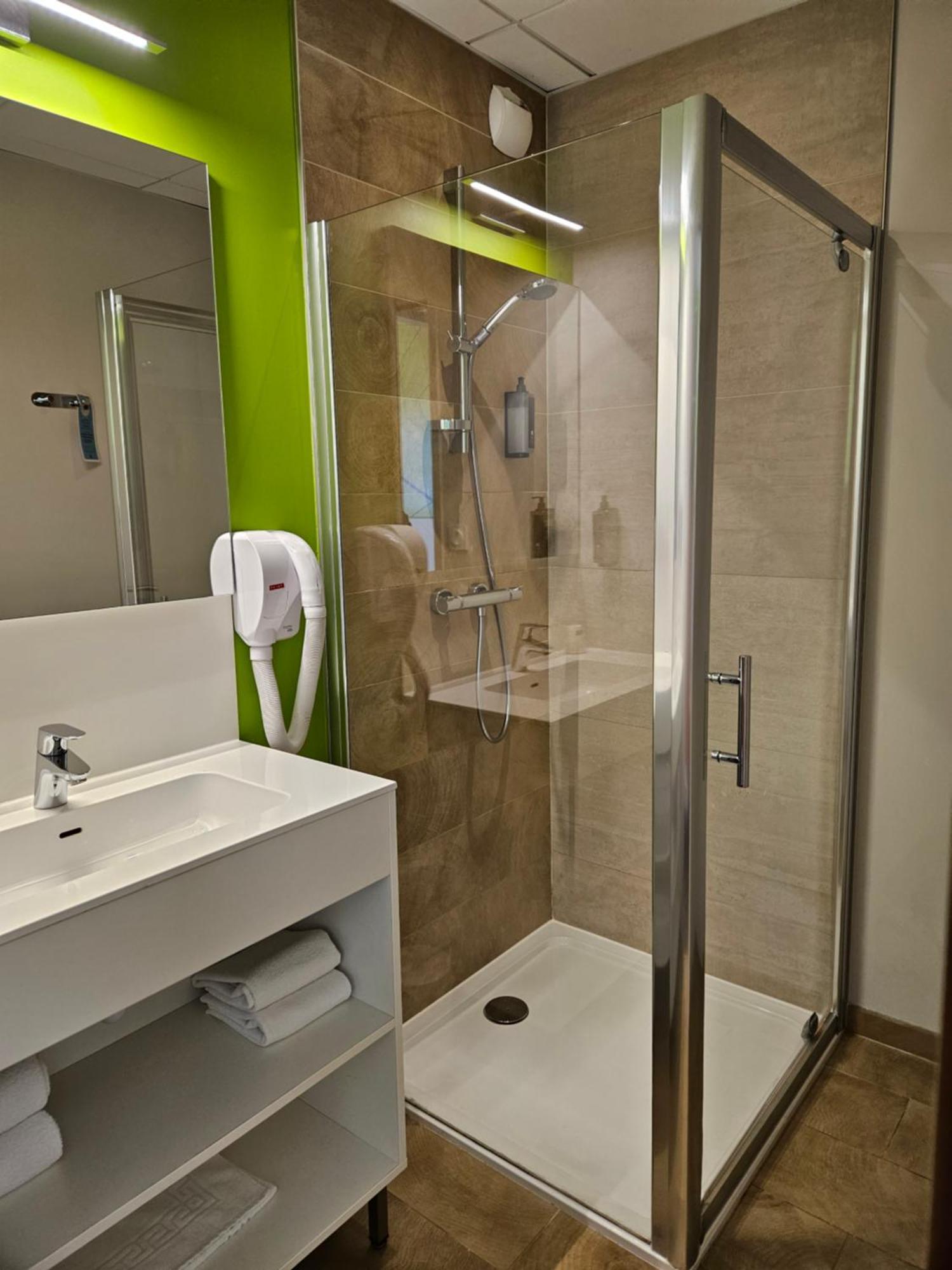 ibis styles Villeneuve Sur Lot Extérieur photo