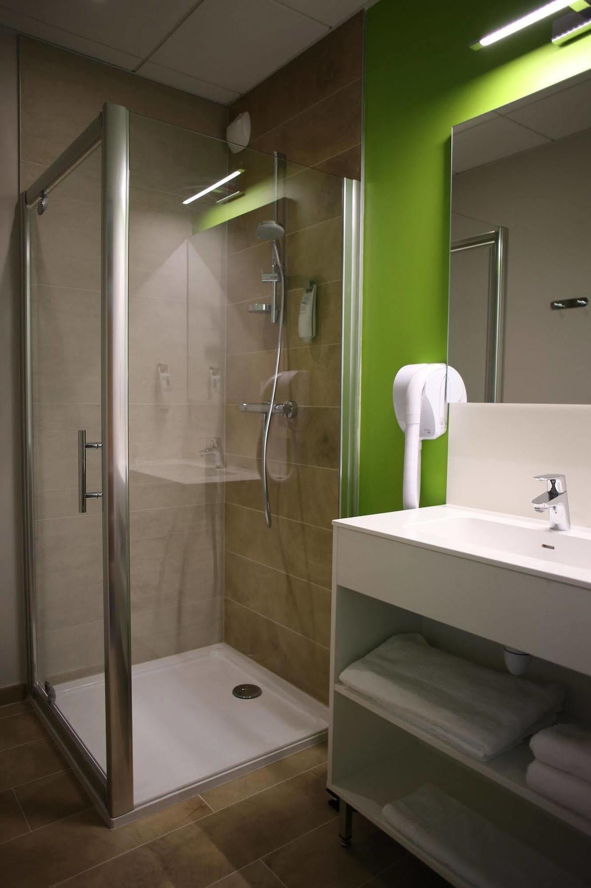 ibis styles Villeneuve Sur Lot Extérieur photo