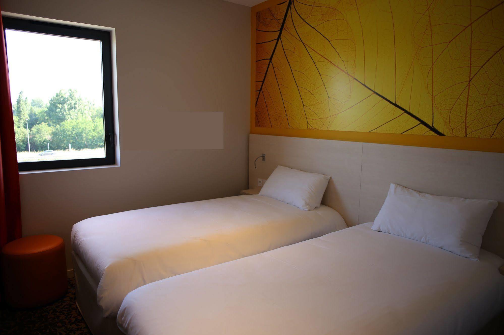 ibis styles Villeneuve Sur Lot Extérieur photo